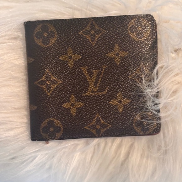Authentic Louis Vuitton Monogram Bifold Wallet with Box and Dust Bag - Picture 1 of 6